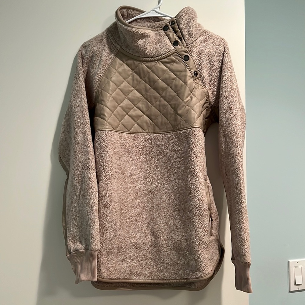 Abercrombie & Fitch faux leather asymmetrical snap fleece - M